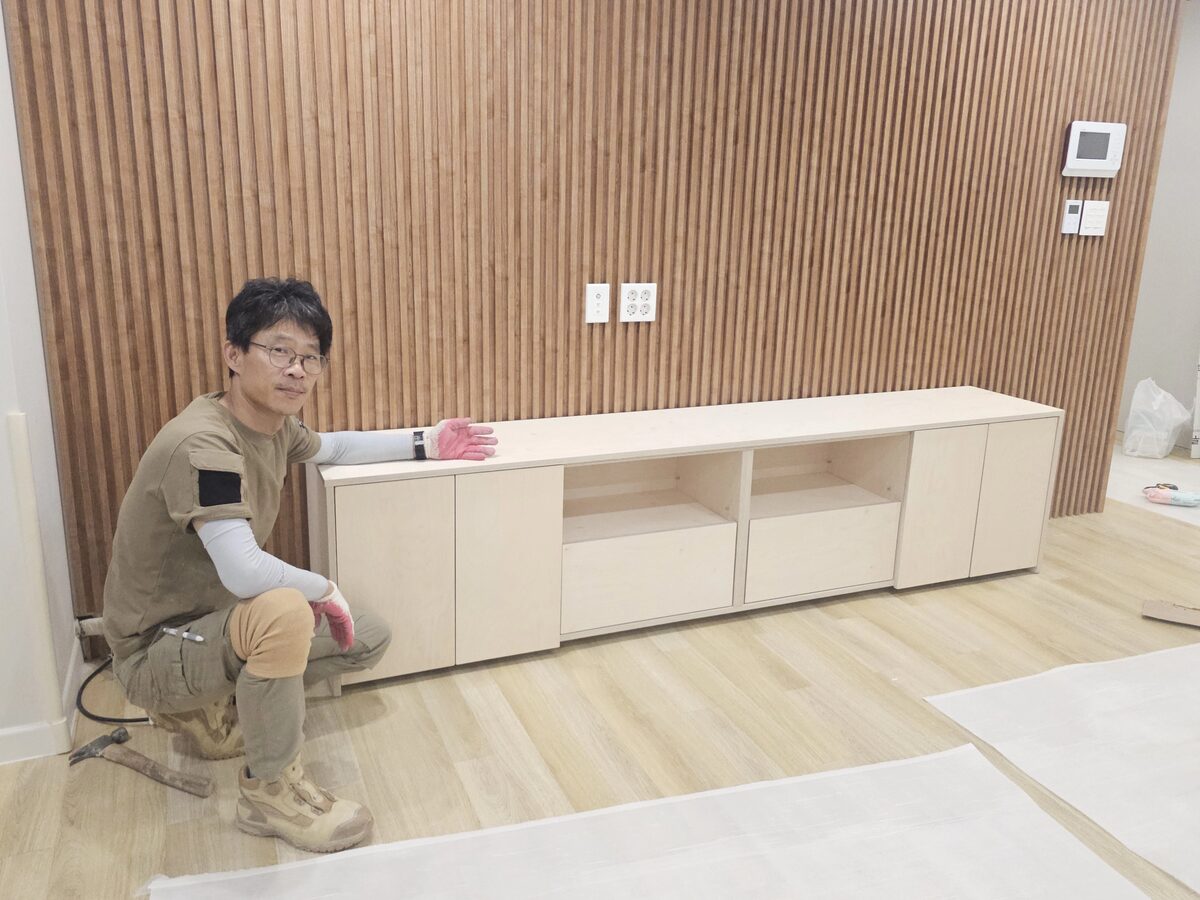 장식장 몸체 조립 과정